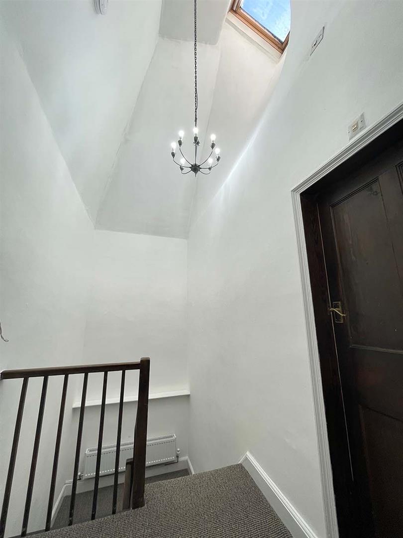 Let Agreed in Gisburn - Return Staircase/Landing